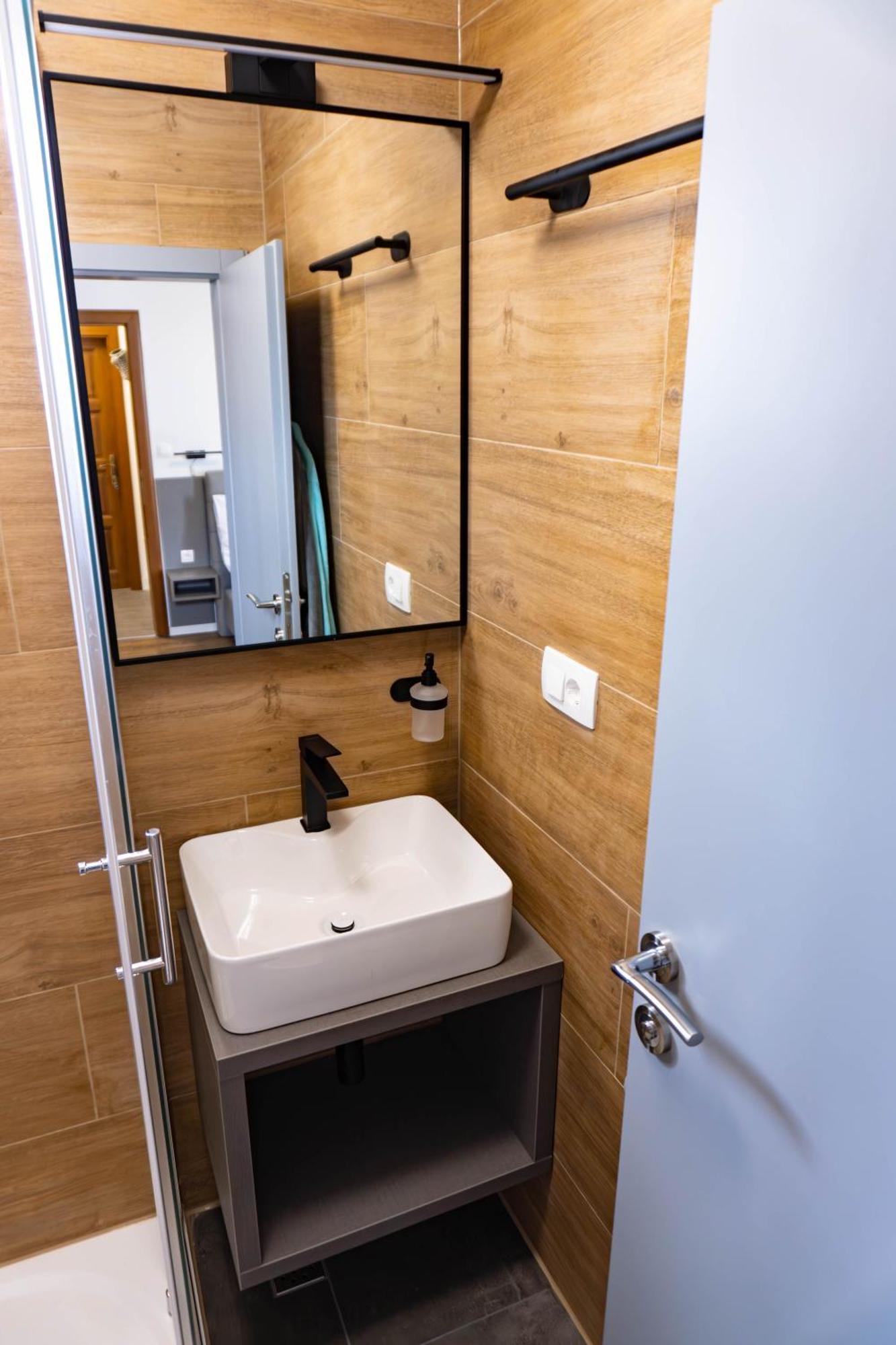 Dida Sime Apartment Starigrad Paklenica
